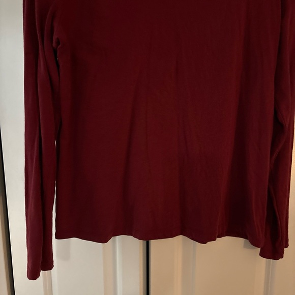 Time and Tru Women's Deep Red Long Sleeve Tee - Picture 4 of 5